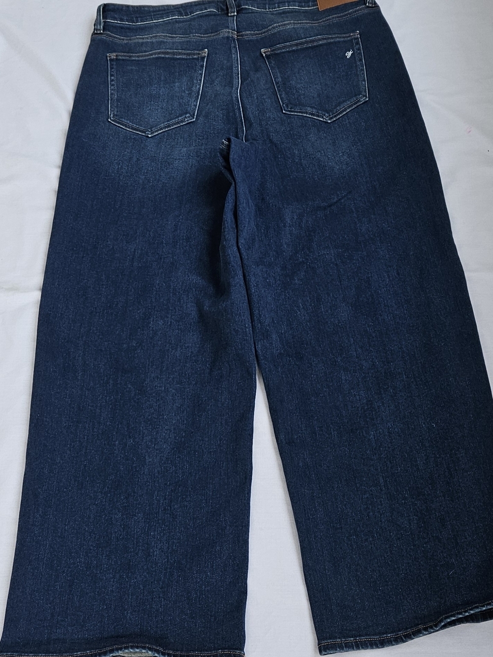Carly Jean Los Angeles Dylan Dad Jean 3X High Rise Relaxed Straight Jeans - Picture 11 of 13